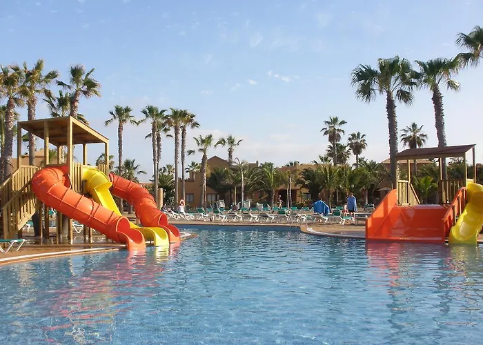 Oasis Dunas アパート